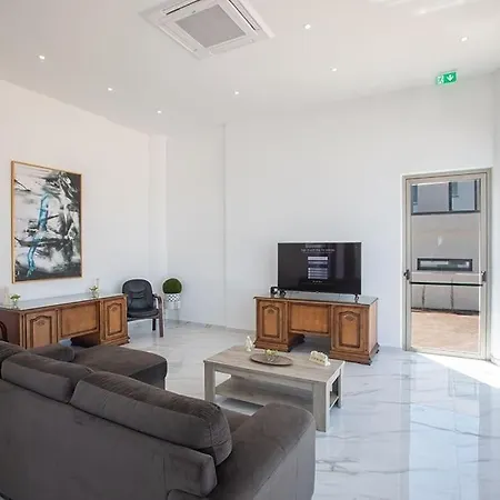 Maxor Palace וילה פרוטאראס