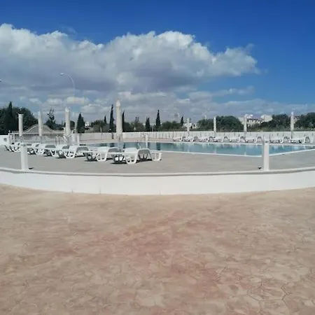 Maxor Palace